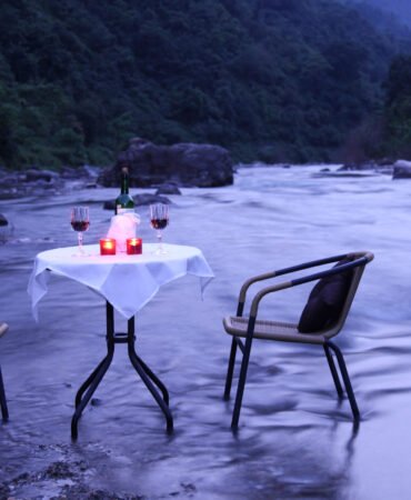 Image6_Stunning_WaterFront_RiversideRomance_Rishikesh1